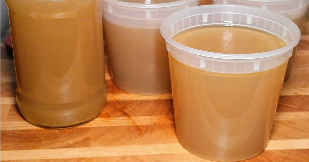 Homemade Chicken Stock for the "Queen of soup" - Cook me joy